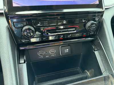 2024 Jeep Grand Cherokee L, $37990. Photo 9