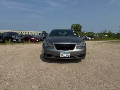 2011 Chrysler 200, $6990. Photo 2