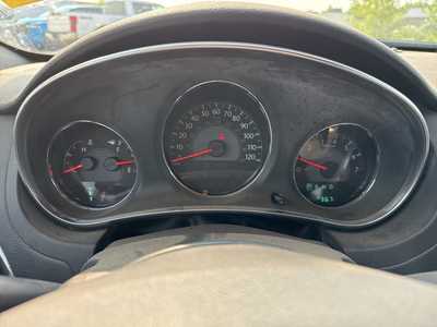 2011 Chrysler 200, $6990. Photo 7