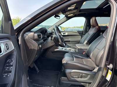 2020 Ford Explorer, $30990. Photo 6