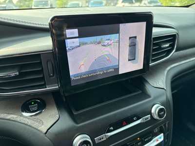2020 Ford Explorer, $30990. Photo 8