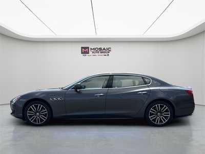 2015 Maserati Quattroporte, $21990. Photo 4
