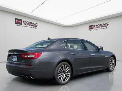 2015 Maserati Quattroporte, $21990. Photo 7