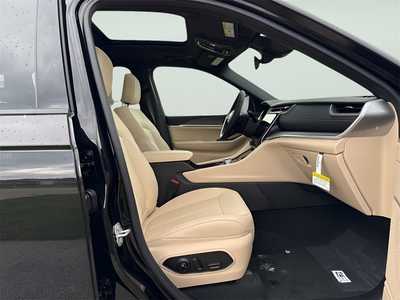 2025 Jeep Grand Cherokee L, $47835. Photo 10