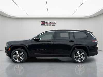 2025 Jeep Grand Cherokee L, $47835. Photo 4