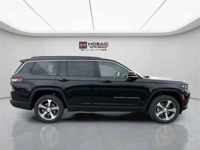 2025 Jeep Grand Cherokee L, $47835. Photo 8