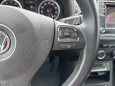 2017 Volkswagen Tiguan, $15990. Photo 11