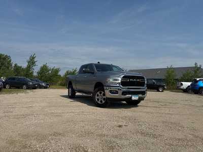 2019 RAM 2500 Crew Cab, $30990. Photo 1