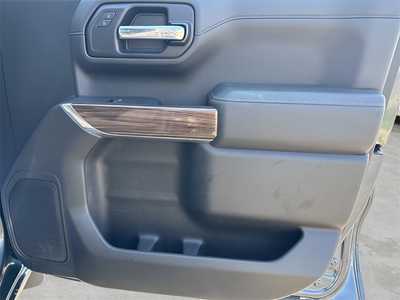 2020 Chevrolet 1500 Crew Cab, $22990. Photo 9