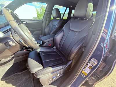 2022 BMW X3, $32990. Photo 8
