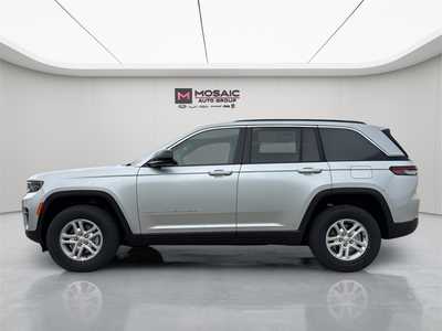 2025 Jeep Grand Cherokee, $34538. Photo 4