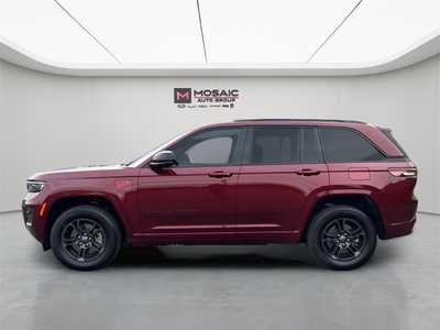 2025 Jeep Grand Cherokee, $43490. Photo 4