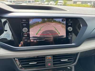 2024 Volkswagen Taos, $26990. Photo 7