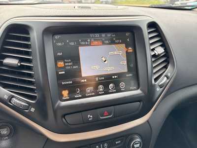 2018 Jeep Cherokee, $18990. Photo 7