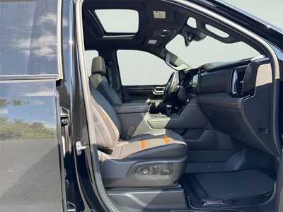 2025 GMC 1500 Crew Cab, $60990. Photo 10