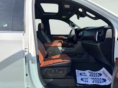 2024 GMC 1500 Crew Cab, $63990. Photo 10