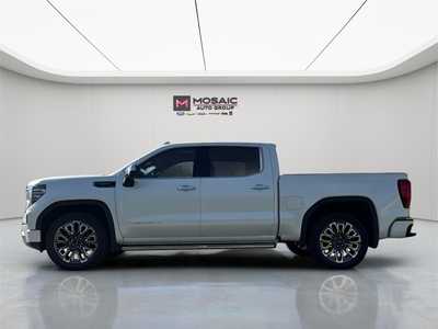 2024 GMC 1500 Crew Cab, $63990. Photo 4