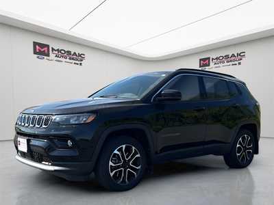 2024 Jeep Compass, $25790. Photo 3