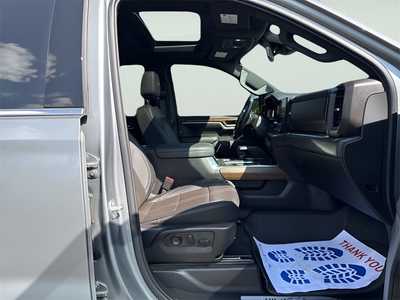 2024 Chevrolet 1500 Crew Cab, $57990. Photo 10