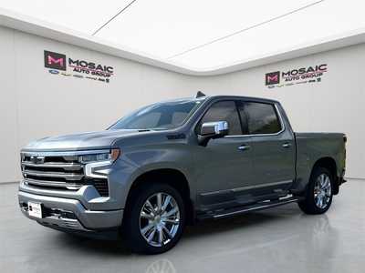 2024 Chevrolet 1500 Crew Cab, $57990. Photo 3