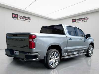 2024 Chevrolet 1500 Crew Cab, $57990. Photo 7