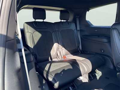 2025 Jeep Grand Cherokee L, $40998. Photo 11