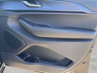 2025 Jeep Grand Cherokee L, $40998. Photo 9