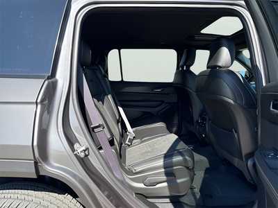 2025 Jeep Grand Cherokee L, $41651. Photo 11