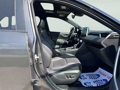 2021 Toyota RAV4, $33490. Photo 10