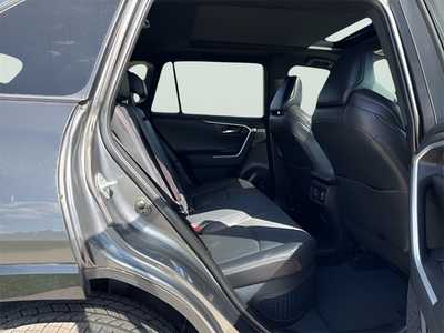 2021 Toyota RAV4, $33490. Photo 11