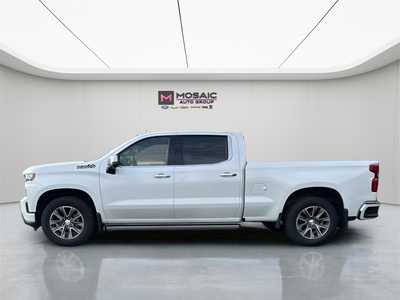 2022 Chevrolet 1500 Crew Cab, $41990. Photo 4