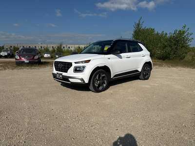2024 Hyundai Venue, $19990. Photo 3
