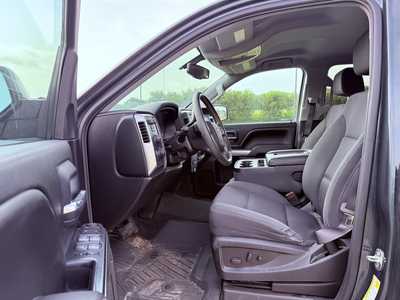 2017 Chevrolet 1500 Crew Cab, $16990. Photo 6