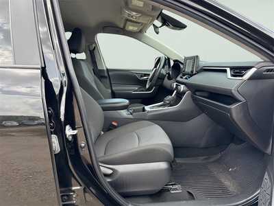 2022 Toyota RAV4, $26990. Photo 10
