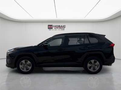 2022 Toyota RAV4, $26990. Photo 4