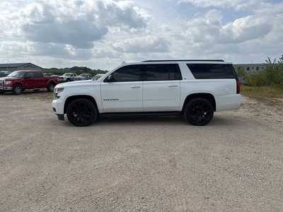 2018 Chevrolet Suburban, $21990. Photo 4