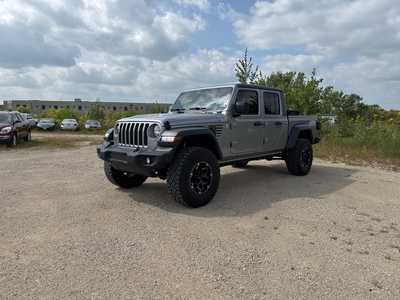 2020 Jeep Gladiator, $24990. Photo 3
