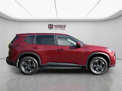 2024 Nissan Rogue, $24990. Photo 8