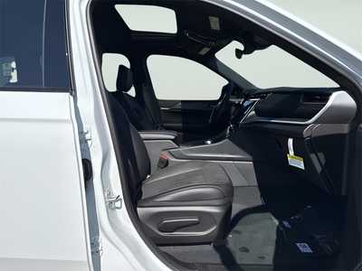 2025 Jeep Grand Cherokee L, $40480. Photo 10
