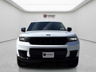 2025 Jeep Grand Cherokee L, $40480. Photo 2