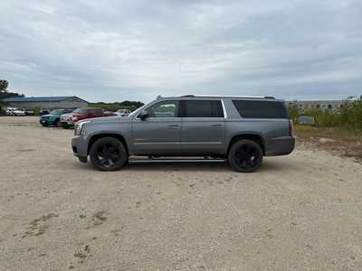 2020 GMC Yukon XL, $31990. Photo 4
