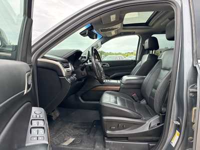 2020 GMC Yukon XL, $31990. Photo 6
