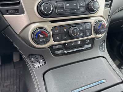 2020 GMC Yukon XL, $31990. Photo 9