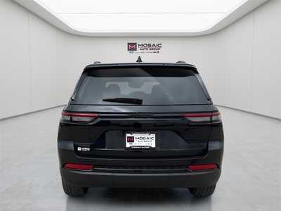 2025 Jeep Grand Cherokee, $45900. Photo 4