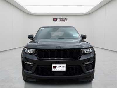 2025 Jeep Grand Cherokee, $45900. Photo 8