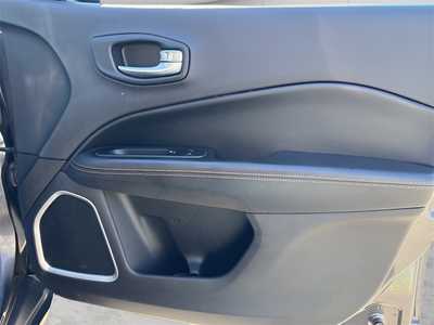 2019 Jeep Compass, $16990. Photo 9