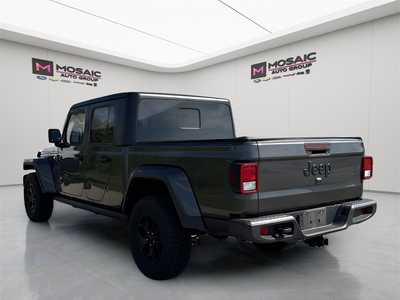 2022 Jeep Gladiator, $27990. Photo 5