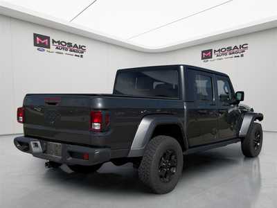 2022 Jeep Gladiator, $27990. Photo 7