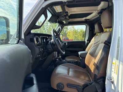 2020 Jeep Gladiator, $30990. Photo 6