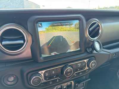 2020 Jeep Gladiator, $30990. Photo 8